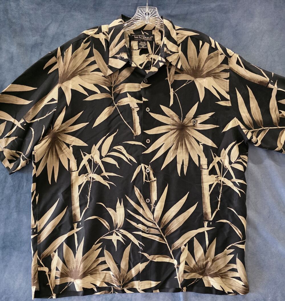 Tori Richards Hawaiian Shirt 100% Silk Men's XL Black Tropical Palm AOP Camp